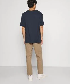 Pier One Prix Malin T-shirt imprimé t-shirts col rond homme 9 Pier One Prix Malin T-shirt imprimé t-shirts col rond homme -magasin Pier One 000018bbf2a545218328fa2cf830b036