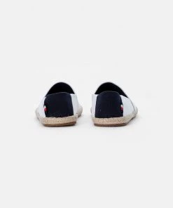 Pier One Espadrilles Soldes chaussures basses rond unisex -magasin Pier One 00139fe468ac4c6097c5d786f56cf527