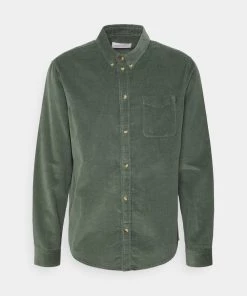 Prix Affortable Pier One CORDUROY SHIRT - Chemise chemises col à boutons homme -magasin Pier One 002141ae7cfa4ad9ac4c1de54050a7be