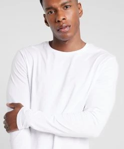 Pier One T-shirt à manches longues Vendre t-shirts col rond homme -magasin Pier One 00e31f2a8cc042ef86cde261af6cd7e5