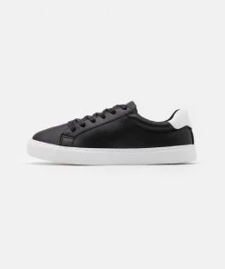 Vendre-Réclame Pier One UNISEX - Baskets basses sneakers rond