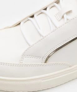 Pier One Baskets basses Bas Prix sneakers rond homme -magasin Pier One 01afd682b6694d69ae5afcf996ec847e