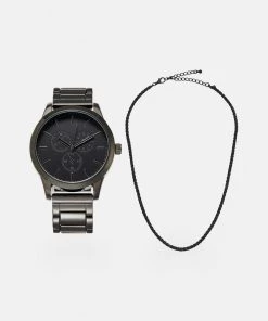 Pier One SET - Montre Prix Sympa montres et bijoux couleur unie homme -magasin Pier One 02de2cfb6a5b444d86b64b2c96f47810 1