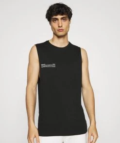 Pier One 3 PACK - Débardeur Prix De Lancement t-shirts col rond homme 15 Pier One 3 PACK - Débardeur Prix De Lancement t-shirts col rond homme -magasin Pier One 079d3d2d13a64c639bb060c6329ef119