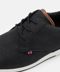 Prix Équitable Pier One Chaussures à lacets derbies, richelieus & chaussures bateau rond homme -magasin Pier One 09385dbb736847f5a5eac6cf4a1ece0d