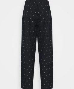 Pier One Rabais Pyjama pyjamas normale homme -magasin Pier One 0b3001a8124b49e1b028111e9ee87796