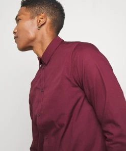 Pier One Bonne Qualité Chemise classique costumes & cravates col kent homme -magasin Pier One 0e6d906292b344e9b440010da150e246