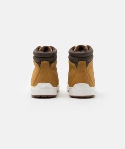 Pier One Baskets montantes Prix Sympa baskets & sneakers rond homme -magasin Pier One 1182a4ff55c9493d922e49b3ed94ac4d