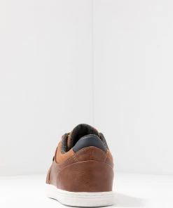 Prix De Lancement Pier One Baskets basses sneakers rond homme -magasin Pier One 12a74c3b07d64251a1f597020de57b24