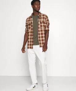 Pier One Prix Discount THERAPY BIKE EMBRO - T-shirt basique t-shirts col rond homme 10 Pier One Prix Discount THERAPY BIKE EMBRO - T-shirt basique t-shirts col rond homme -magasin Pier One 194095aa46894a0b8605f64b664d1dfb