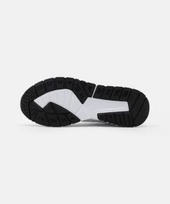 Prix Imbattable Pier One UNISEX - Baskets basses sneakers rond -magasin Pier One 19b0a217083a446d9cebaab573d7a628