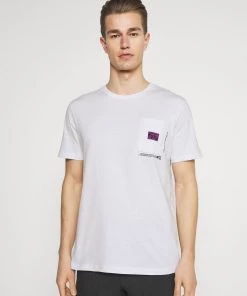 Pier One Prix Réduit CHEST POCKET TEE - T-shirt imprimé t-shirts col rond homme 14 Pier One Prix Réduit CHEST POCKET TEE - T-shirt imprimé t-shirts col rond homme -magasin Pier One 1a9c250745d0432baadbd1c289abb10f