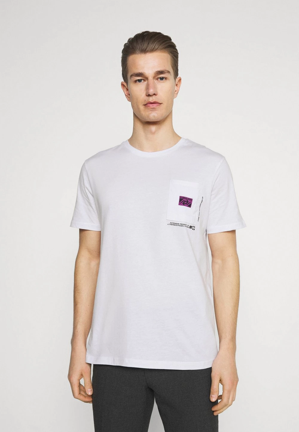 Pier One Prix Réduit CHEST POCKET TEE - T-shirt imprimé t-shirts col rond homme 5 Pier One Prix Réduit CHEST POCKET TEE - T-shirt imprimé t-shirts col rond homme – Image 3