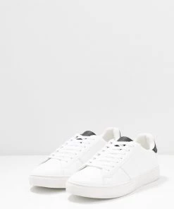 Pier One Promos Baskets basses baskets & sneakers rond unisex 10 Pier One Promos Baskets basses baskets & sneakers rond unisex -magasin Pier One 1c237317a9db4866bf2f094cb9328ead