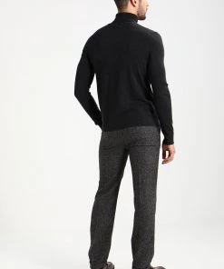 Prix Bradés Pier One Pullover pulls et gilets col roulé homme 20 Prix Bradés Pier One Pullover pulls et gilets col roulé homme -magasin Pier One 1e648a163a1d4ce7bc596e77f98b18db