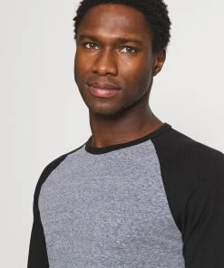 Pier One Prix Gelé T-shirt à manches longues t-shirts & polos col rond homme -magasin Pier One 1e8d87c8fd8042b5ad28f6a1e448645a