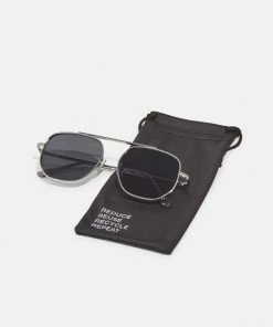 Pier One Lunettes de soleil Prix Abordable aviateur homme -magasin Pier One 1f3938445e5549ef8f08afff2ea7c55f