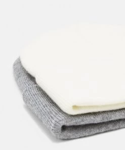 Pier One 2 PACK UNISEX - Bonnet Un Tarif Préférentiel casquettes, bonnets et chapeaux chiné -magasin Pier One 1f4b87b05aa84920b52c64cb2f027e5b