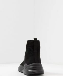 Pier One Prix Sacrifiés Baskets montantes baskets & sneakers rond homme -magasin Pier One 21c922d70ce044289afc1a2b61b2a38b