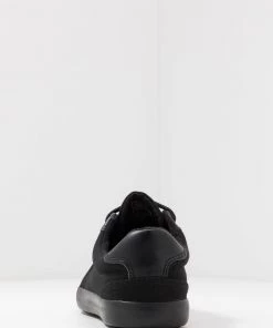 Pier One Baskets basses En promotion baskets & sneakers rond unisex 11 Pier One Baskets basses En promotion baskets & sneakers rond unisex -magasin Pier One 2249afc4030b457f89dfedc44499bd36