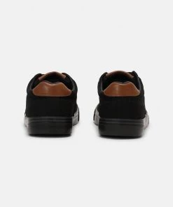 Pier One UNISEX - Baskets basses Prix Bradés sneakers rond -magasin Pier One 28f3fd85fdab49e98e5eff65cd0d64bb