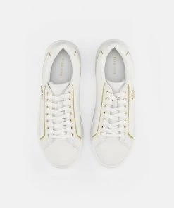 Pier One Baskets basses Vendre baskets & sneakers rond unisex -magasin Pier One 2b6e8904e99d446c8c45e4a5d29d9271