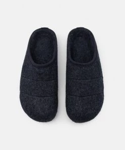 Pier One Bonne Qualité UNISEX - Chaussons rond homme -magasin Pier One 2c0cc49907f94ba2947918f5168ec5df