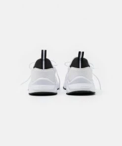 Prix Imbattable Pier One UNISEX - Baskets basses sneakers rond -magasin Pier One 2d12412a19d1456d87a3dd166a08c012