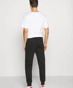 Prix Légers Pier One 2 PACK - Pantalon de survêtement pantalons haute homme -magasin Pier One 2f1de7f4f65c4260bba3310f352931aa