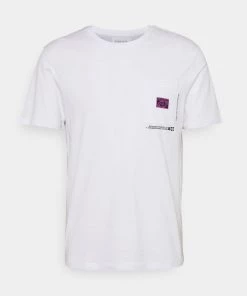 Pier One Prix Réduit CHEST POCKET TEE - T-shirt imprimé t-shirts col rond homme 19 Pier One Prix Réduit CHEST POCKET TEE - T-shirt imprimé t-shirts col rond homme -magasin Pier One 2fa7defb763c498b906d32a963087a37