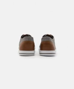 Pier One Prix Affortable Chaussures à lacets derbies et richelieus rond homme 11 Pier One Prix Affortable Chaussures à lacets derbies et richelieus rond homme -magasin Pier One 3126a3b81a864b6986086034275dd126