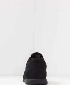 En Remise Pier One UNISEX - Baskets basses baskets & sneakers rond -magasin Pier One 32cd74c6a9f2435392756e14ba09138c