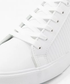 Pier One Prix Ourlé UNISEX - Baskets basses baskets & sneakers rond 13 Pier One Prix Ourlé UNISEX - Baskets basses baskets & sneakers rond -magasin Pier One 33423579800b4b899a912fc16d240c2b