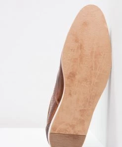 Pier One Prix Usine LEATHER - Chaussures à lacets derbies et richelieus rond homme 12 Pier One Prix Usine LEATHER - Chaussures à lacets derbies et richelieus rond homme -magasin Pier One 34cb04e967be49898167c3b9e3ad8bf7