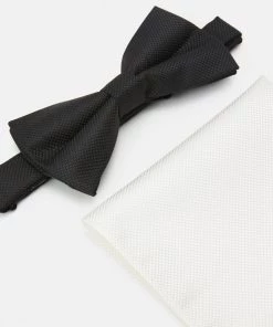 Pier One Garantie De Qualité 100% SET - Noeud papillon pochettes de costume couleur unie homme -magasin Pier One 355357e3a13048fd9dc4f2b2d0e5b0dc