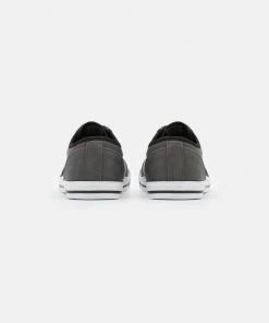 Pier One Prix Acceptable Baskets basses baskets & sneakers rond homme 13 Pier One Prix Acceptable Baskets basses baskets & sneakers rond homme -magasin Pier One 36759eae1bc0410b8ef2a7b0ab8cdd2c
