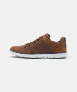 Pier One Discount En Ligne Baskets basses sneakers rond homme
