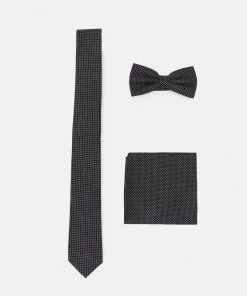 Excellente qualité Pier One SET - Cravate pochettes de costume couleur unie homme 17 Excellente qualité Pier One SET - Cravate pochettes de costume couleur unie homme -magasin Pier One 3798b070b6034c7080b05880d562c634 1