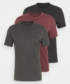 Prix De Rêve Pier One 3 PACK - T-shirt basique t-shirts col rond homme -magasin Pier One 3a3d359b577841e6a576172d8b53126f 5