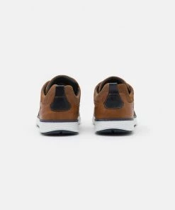 Pier One Discount En Ligne Baskets basses sneakers rond homme -magasin Pier One 3e034cdabba84afb99a739ed0fe4608f