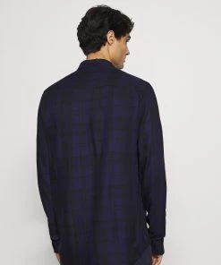 Pier One Chemise Petit Prix chemises col à boutons homme -magasin Pier One 3fdc35f556c74dd7addaac004f65d7aa