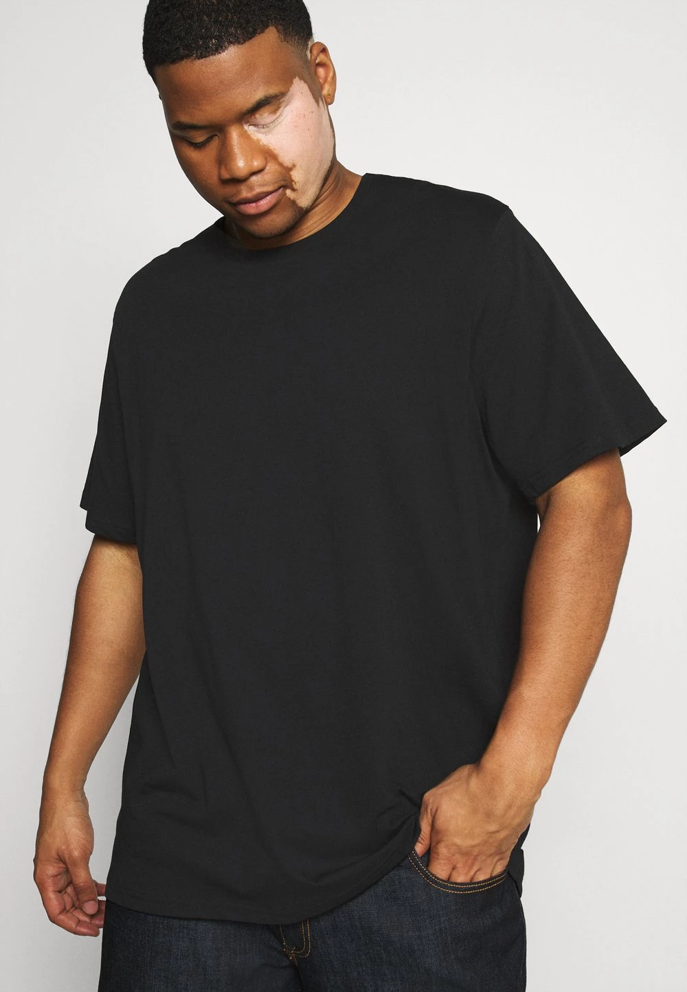 Pier One Prix Favorable 3 PACK - T-shirt basique t-shirts col rond homme 8 Pier One Prix Favorable 3 PACK - T-shirt basique t-shirts col rond homme – Image 6