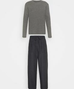 Pier One Vendre Pyjama pyjamas normale homme -magasin Pier One 41e80f7db4ad4a85bc55b30558419376 1