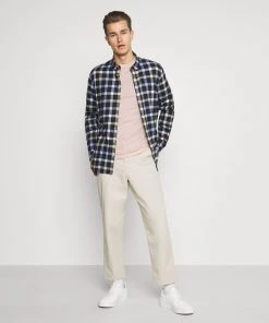 Pier One T-shirt imprimé Qualité Garantie t-shirts col rond homme 12 Pier One T-shirt imprimé Qualité Garantie t-shirts col rond homme -magasin Pier One 422e983f14da45dd822f22e48254e03d