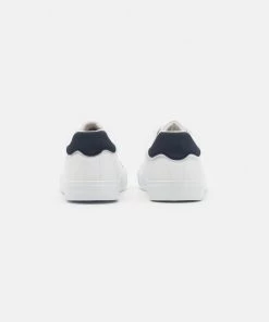 Pier One Prix Favorable UNISEX - Baskets basses baskets & sneakers rond -magasin Pier One 466b9c9c991945e4ad7d96c038b12f14