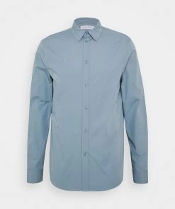 Pier One Première Qualité Chemise classique costumes col kent homme 28 Pier One Première Qualité Chemise classique costumes col kent homme -magasin Pier One 48b47fa32c1145ea88f1d3ba4daf9c07 3