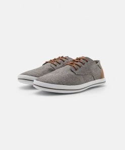 Pier One Prix Affortable Chaussures à lacets derbies et richelieus rond homme 10 Pier One Prix Affortable Chaussures à lacets derbies et richelieus rond homme -magasin Pier One 4927d6e911514527af26dcbc99c6e3de