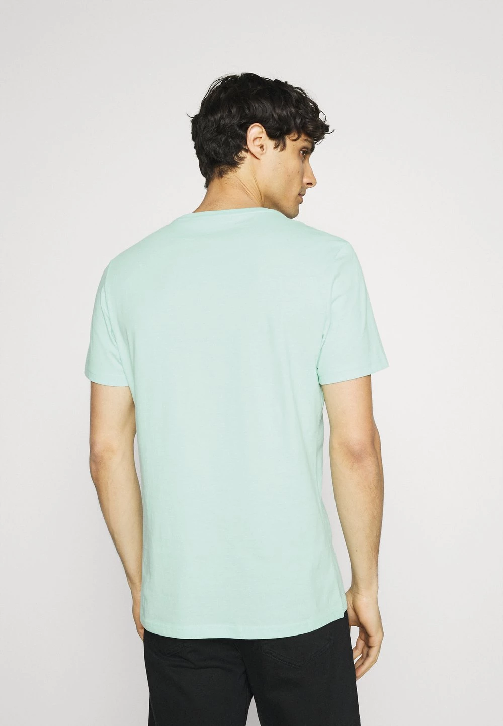 Pier One 5 PACK - T-shirt basique Un Tarif Préférentiel t-shirts col rond homme 5 Pier One 5 PACK - T-shirt basique Un Tarif Préférentiel t-shirts col rond homme – Image 3