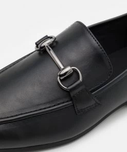 Authentique 100% Pier One Mocassins chaussures basses rond homme -magasin Pier One 4c092807804e4e59ab64aed3c388916b