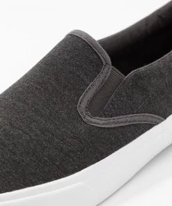 Pier One UNISEX - Mocassins Soldes En Ligne mocassins et loafers rond -magasin Pier One 4c201b3e236b45b79a901f93569481b4